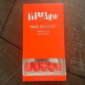 Red Aspen Nail Dashes - Glitter and glow, JAZMINE